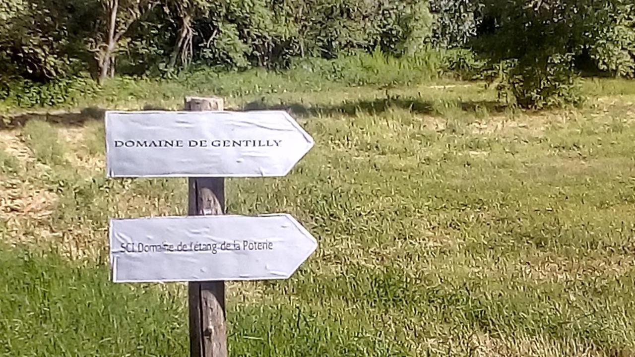 Domaine De Gentilly Saint-Maurice-lès-Charencey Eksteriør bilde